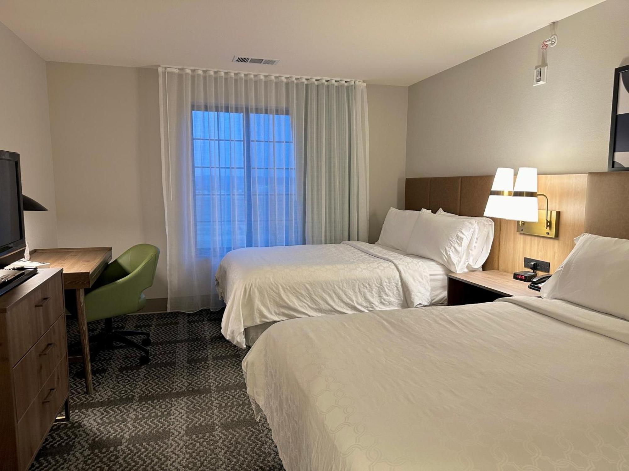 Staybridge Suites Milwaukee West-Oconomowoc By Ihg Exterior foto