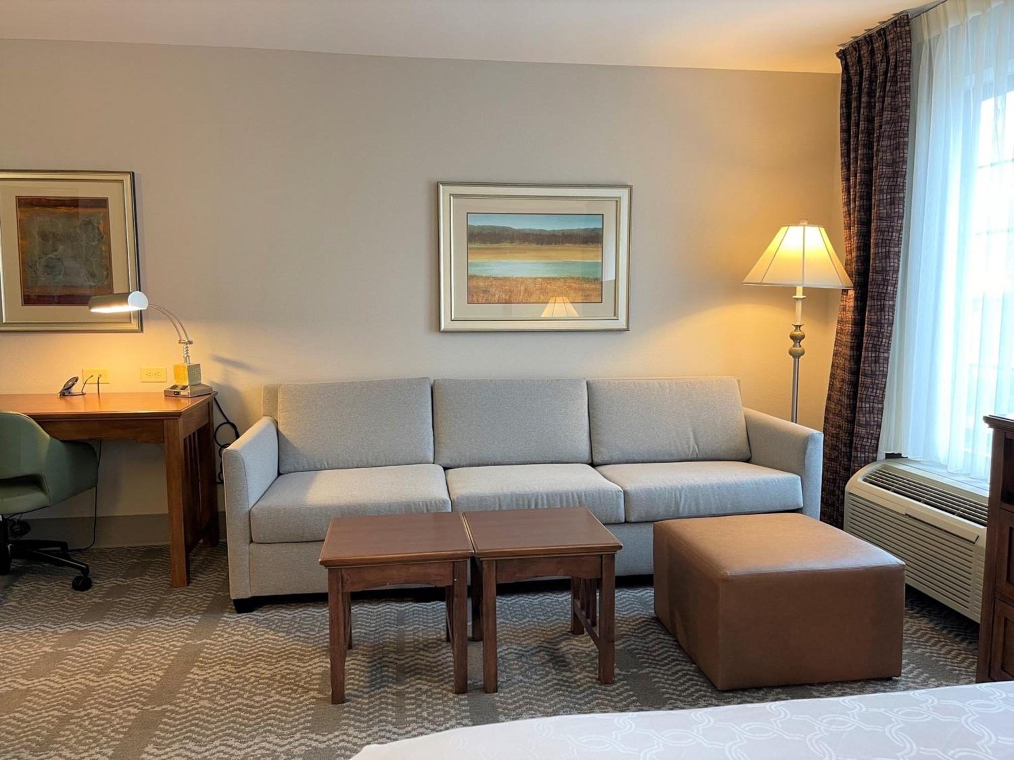 Staybridge Suites Milwaukee West-Oconomowoc, An Ihg Hotel Exterior foto